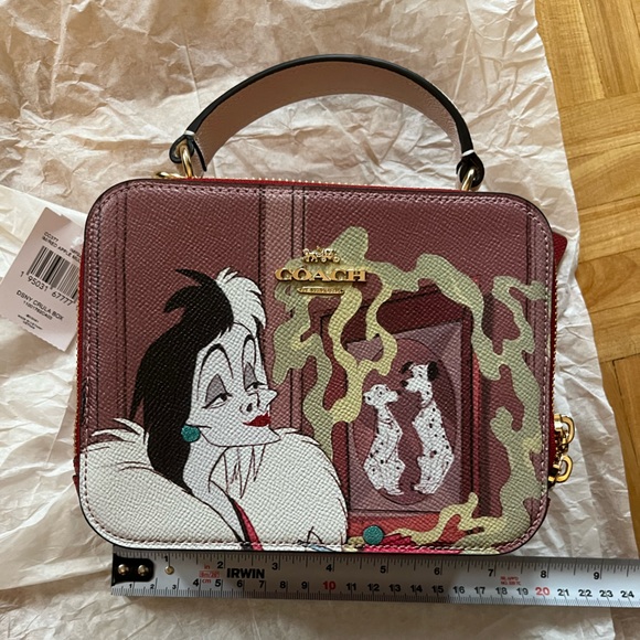 NWT Disney X Coach Box Crossbody With Cruella Motif - Picture 11 of 14